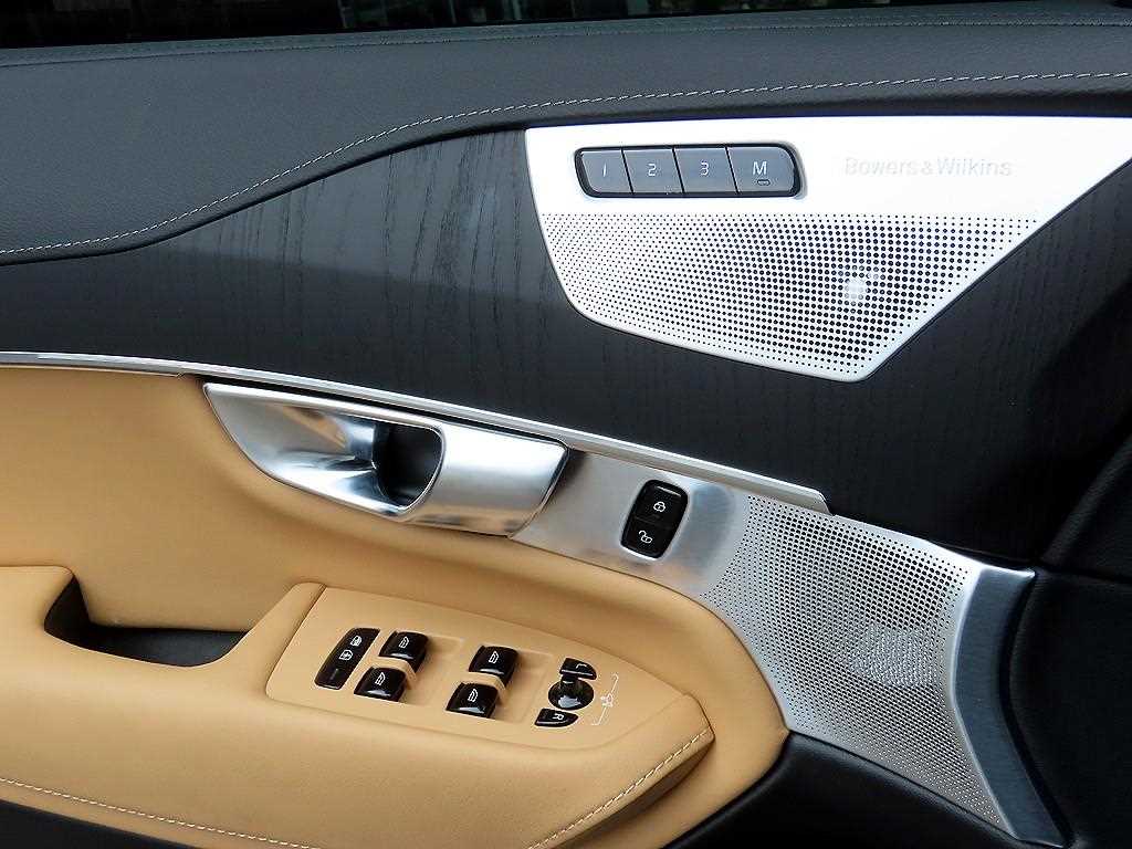 Volvo XC90 - Vista 12