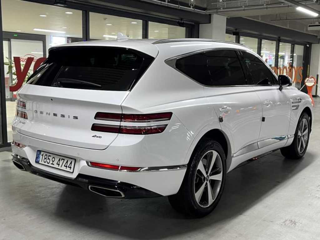 Genesis GV80 - Vista 5