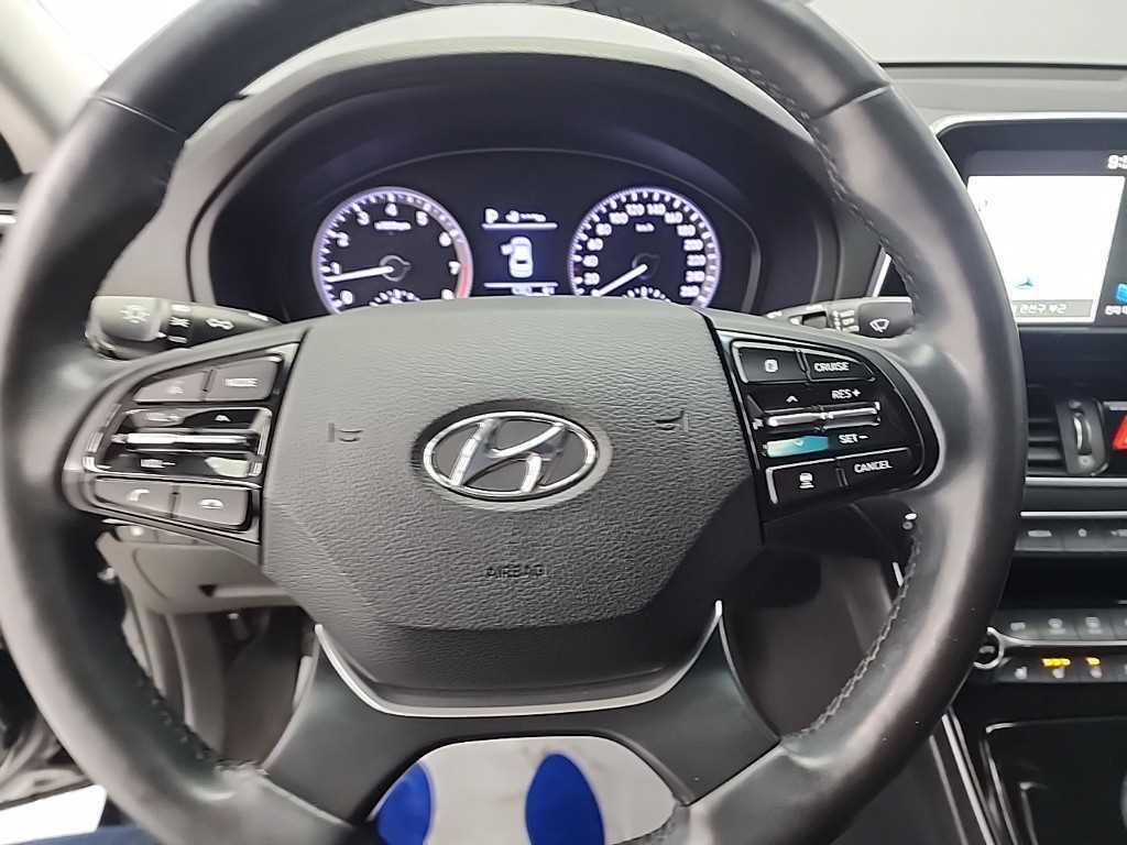 HYUNDAI Grandeur - Vista 9