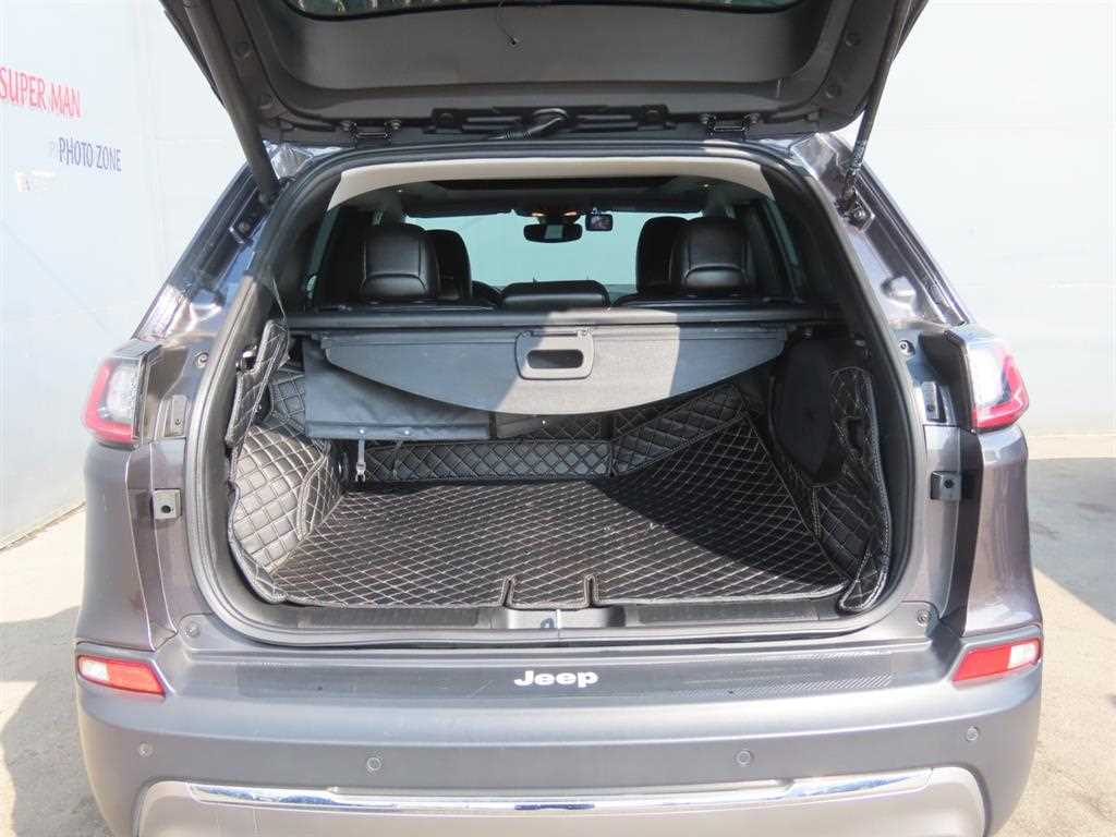 Jeep Cherokee - Vista 5