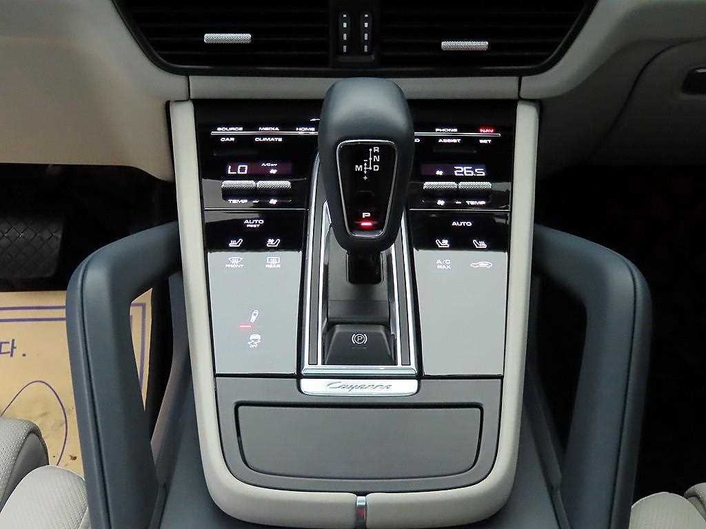 Porsche Cayenne - Vista 10