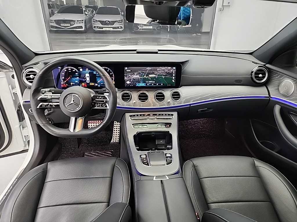 Mercedes Benz E class - Vista 7