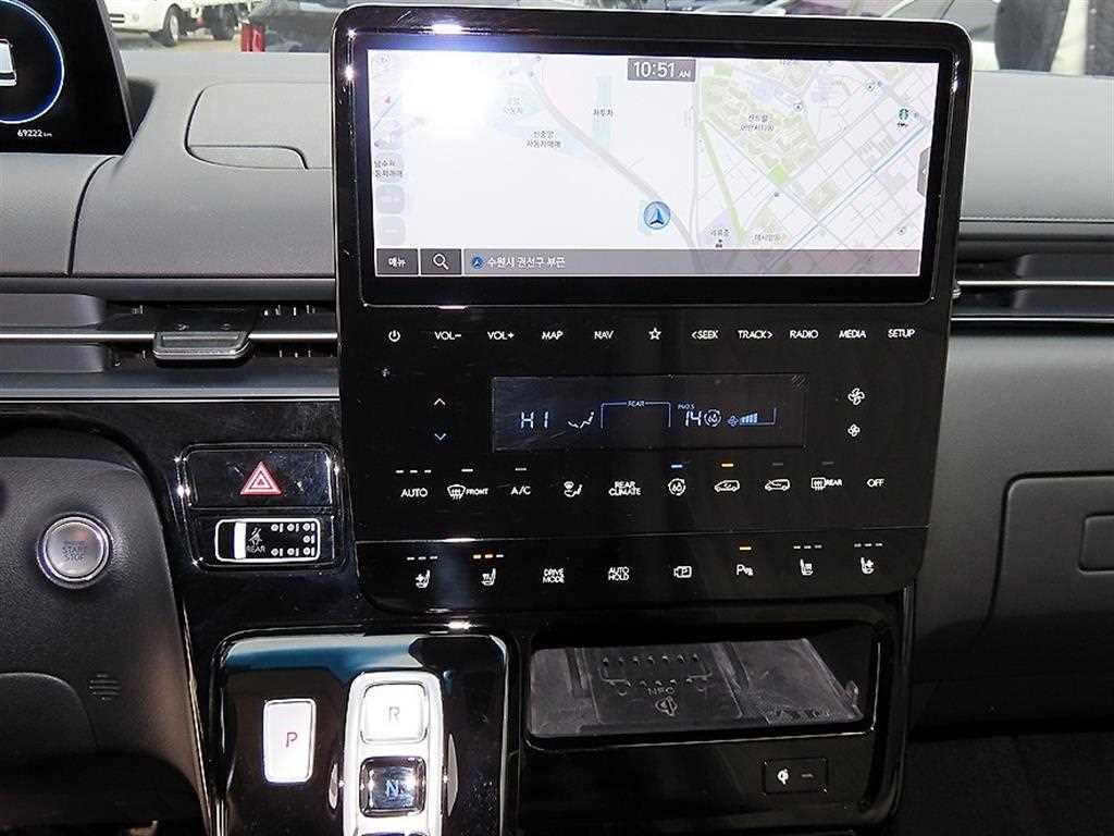 HYUNDAI Staria - Vista 11