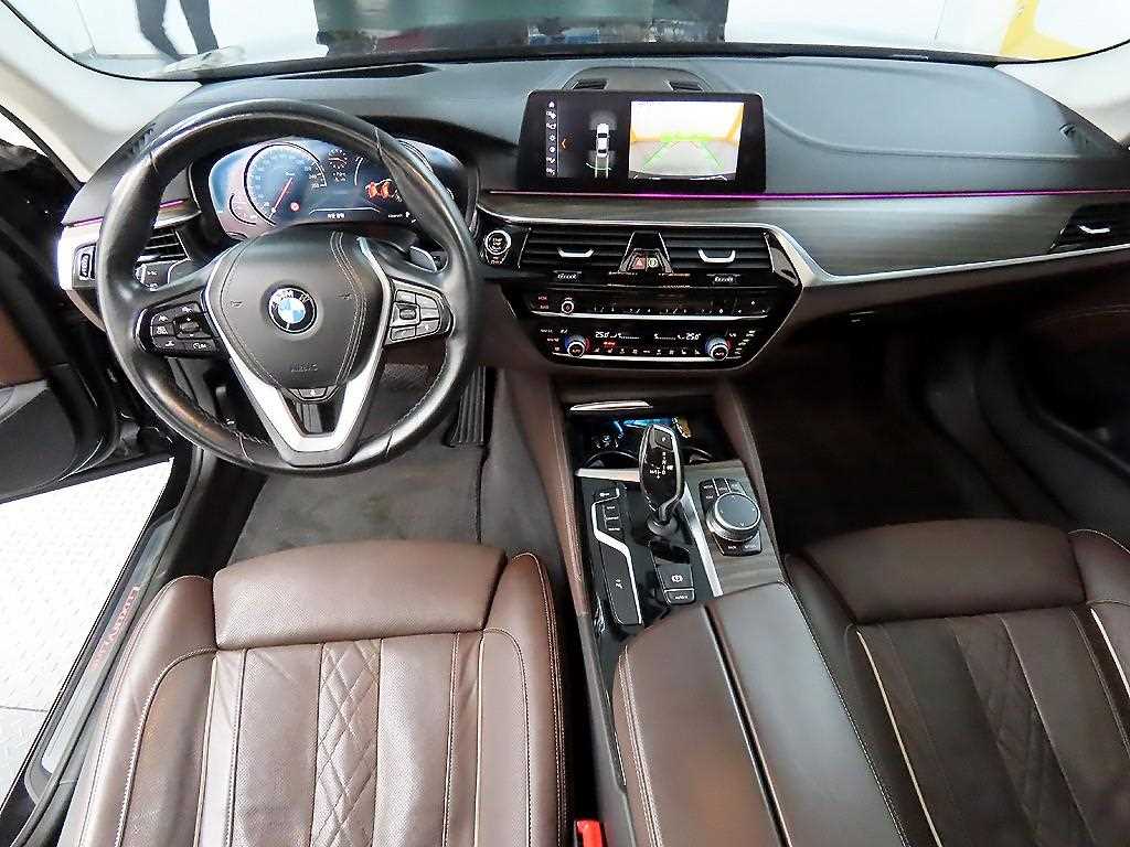 BMW 5 Series - Vista 7