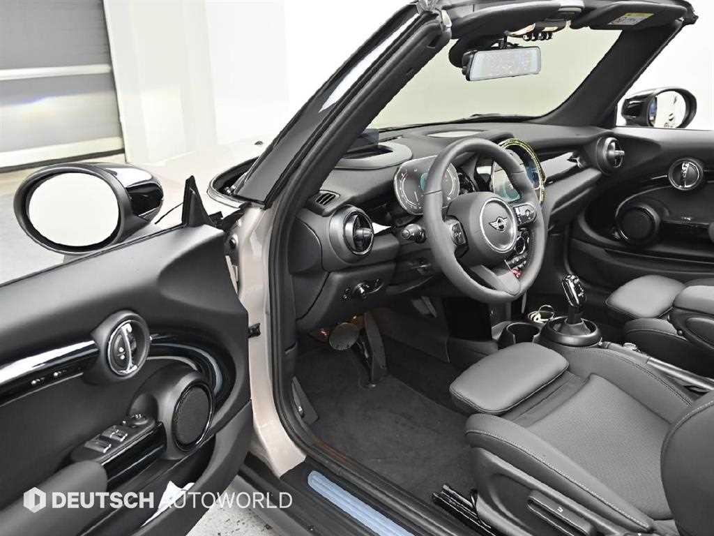 Mini Cooper Convertible - Vista 11