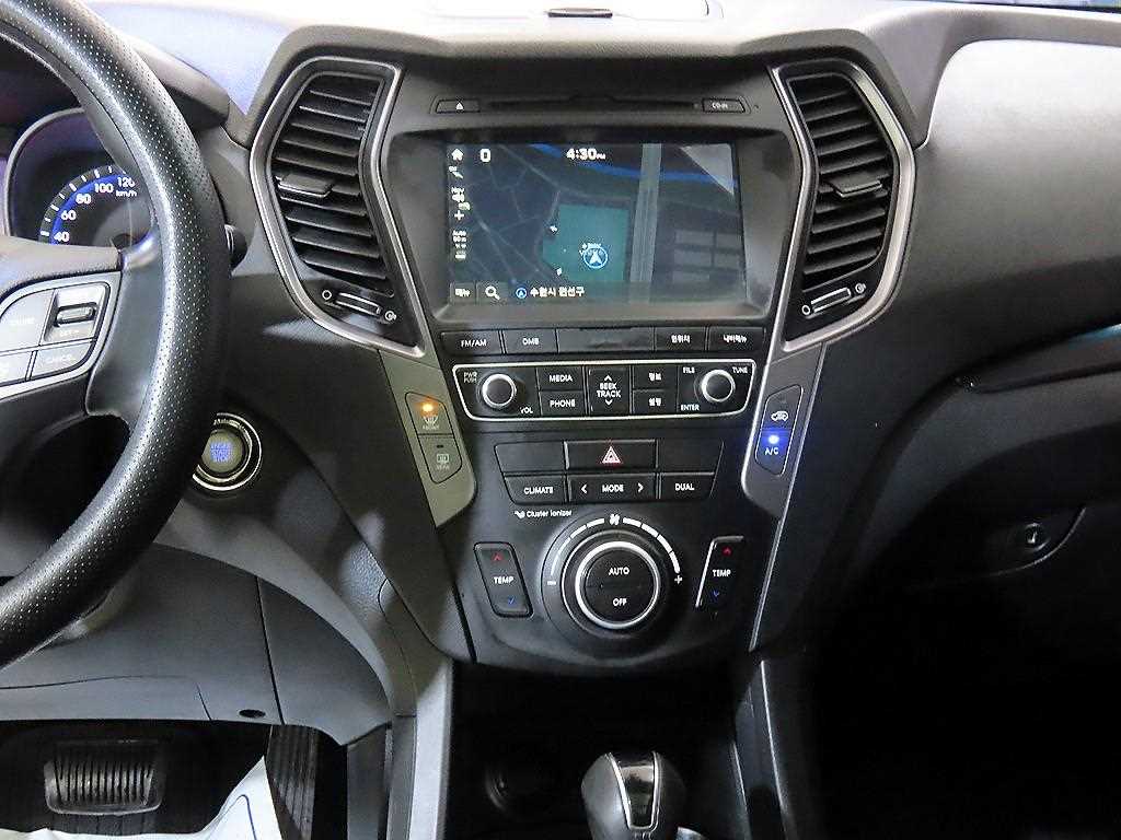 HYUNDAI Santa Fe - Vista 11
