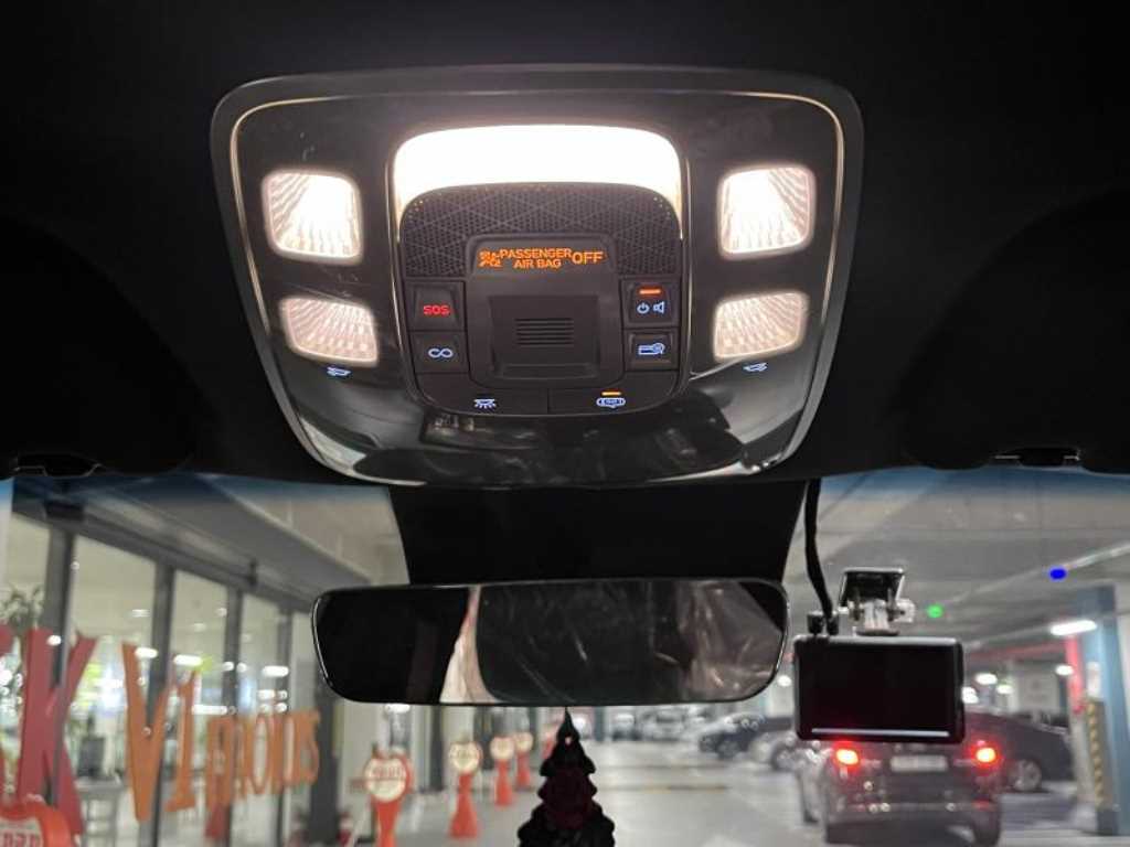 Genesis GV70 - Vista 10