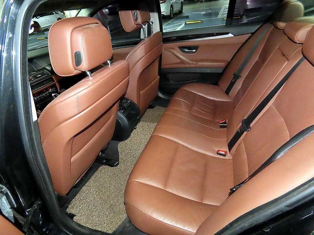 BMW 5 Series - Vista 7