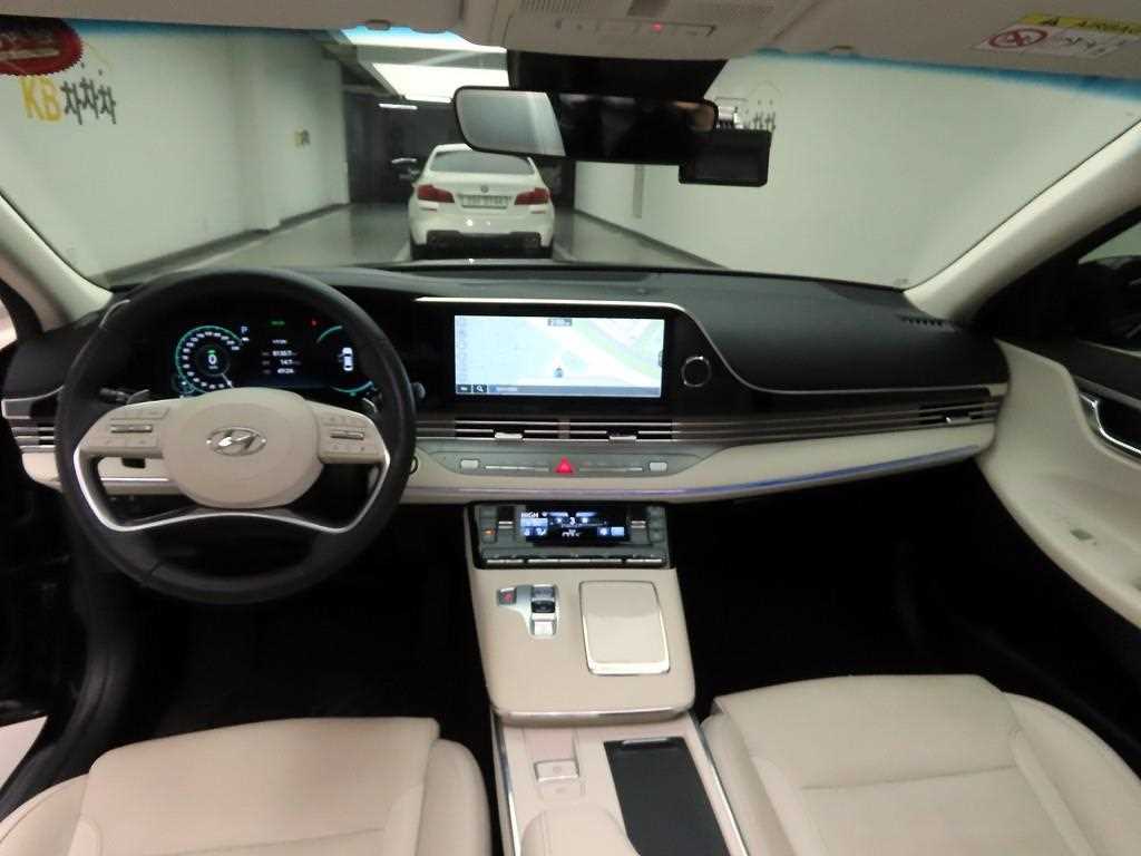 HYUNDAI Grandeur - Vista 6