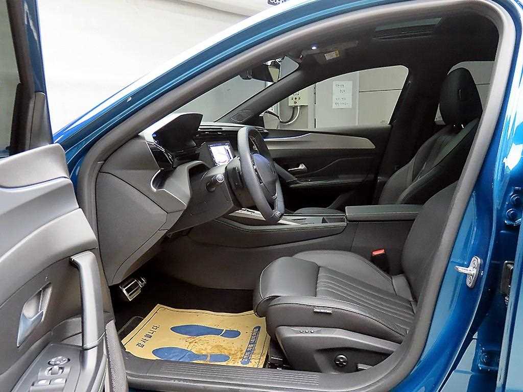 Peugeot 408 - Vista 5