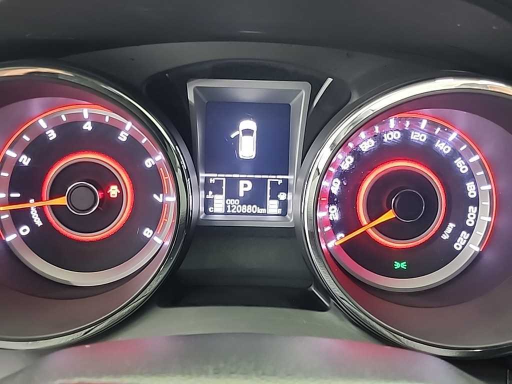 Ssangyong Tivoli - Vista 6