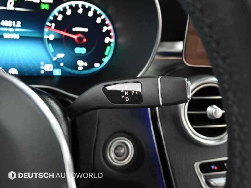 Mercedes Benz GLC Class - Vista 9