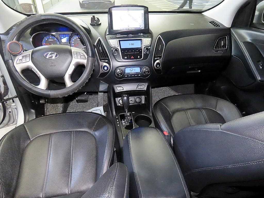 HYUNDAI Tucson - Vista 10