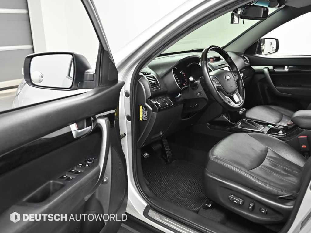KIA Sorento - Vista 11