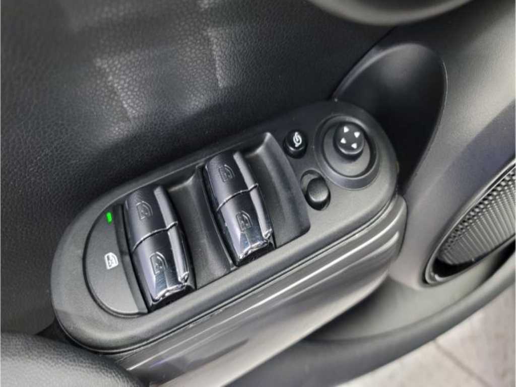 Mini Cooper - Vista 6