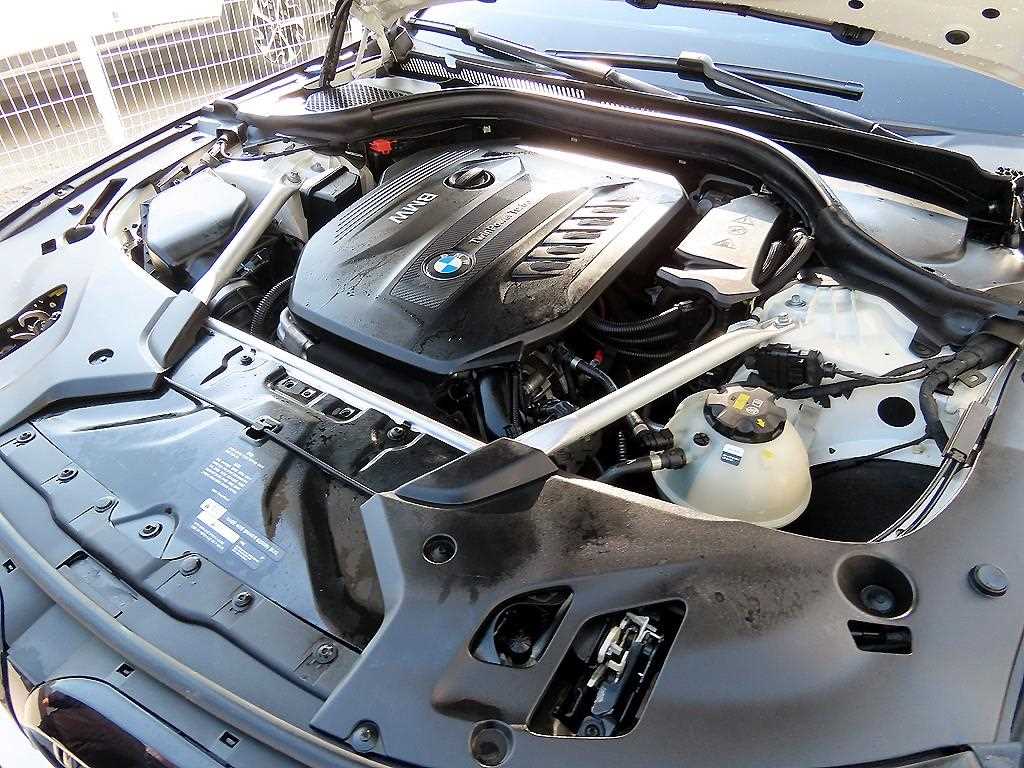 BMW 5 Series 2018 Blanco - Importación desde Corea - HF Imports Iquique - Foto 19