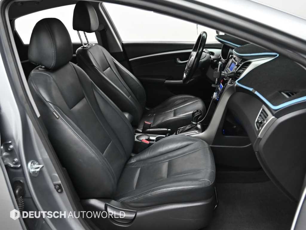 HYUNDAI i30 - Vista 10