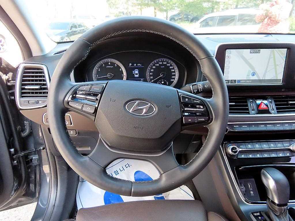 HYUNDAI Grandeur - Vista 8