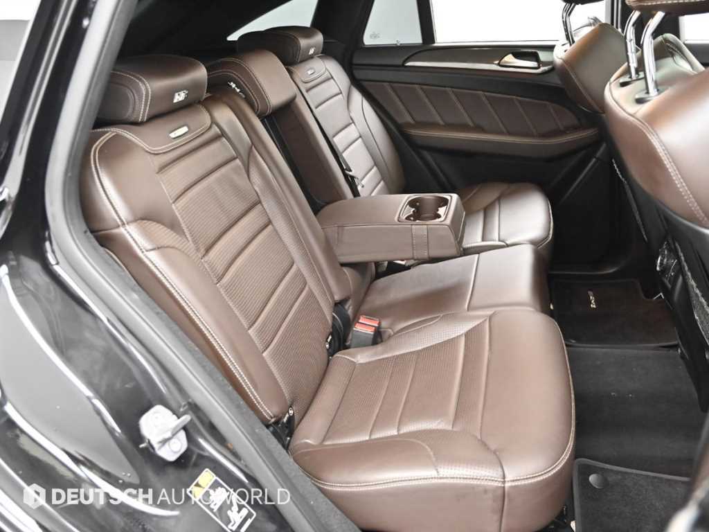 Mercedes Benz GLE Class - Vista 12