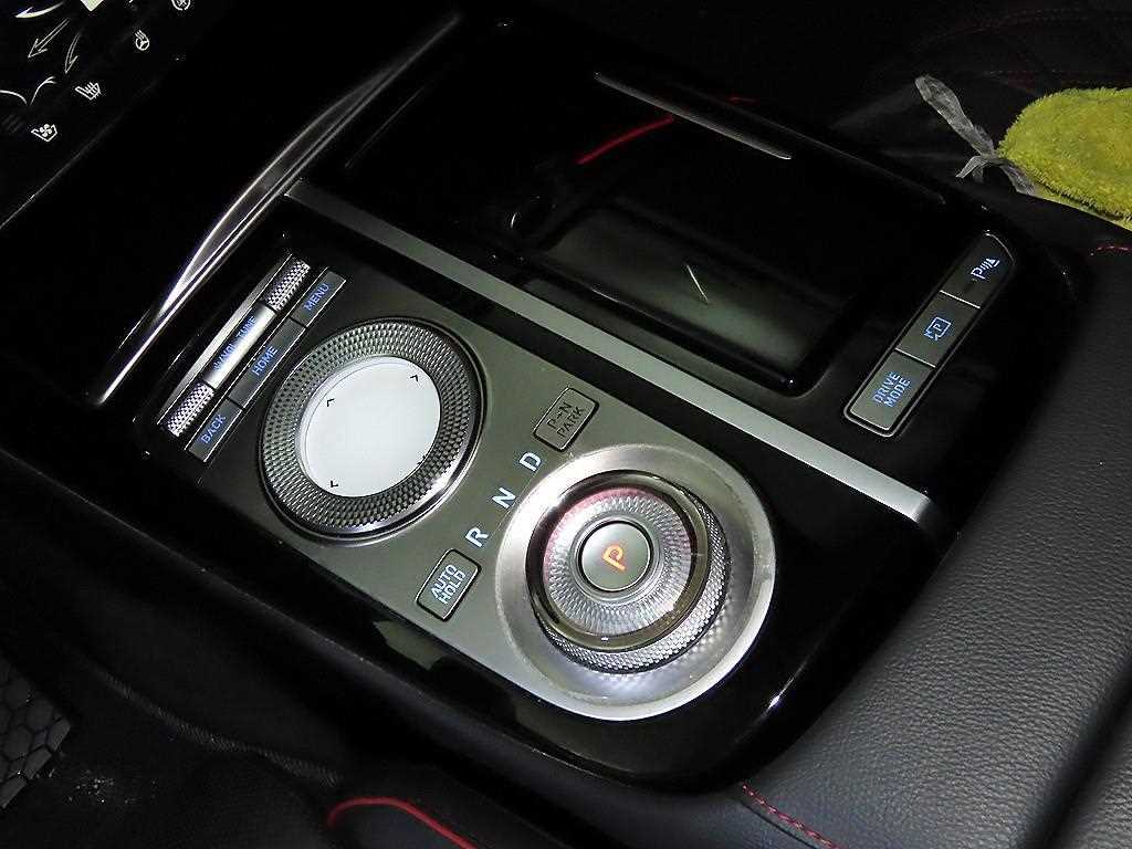 Genesis G80 - Vista 12