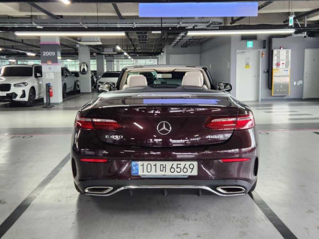 Mercedes Benz E class - Vista 4