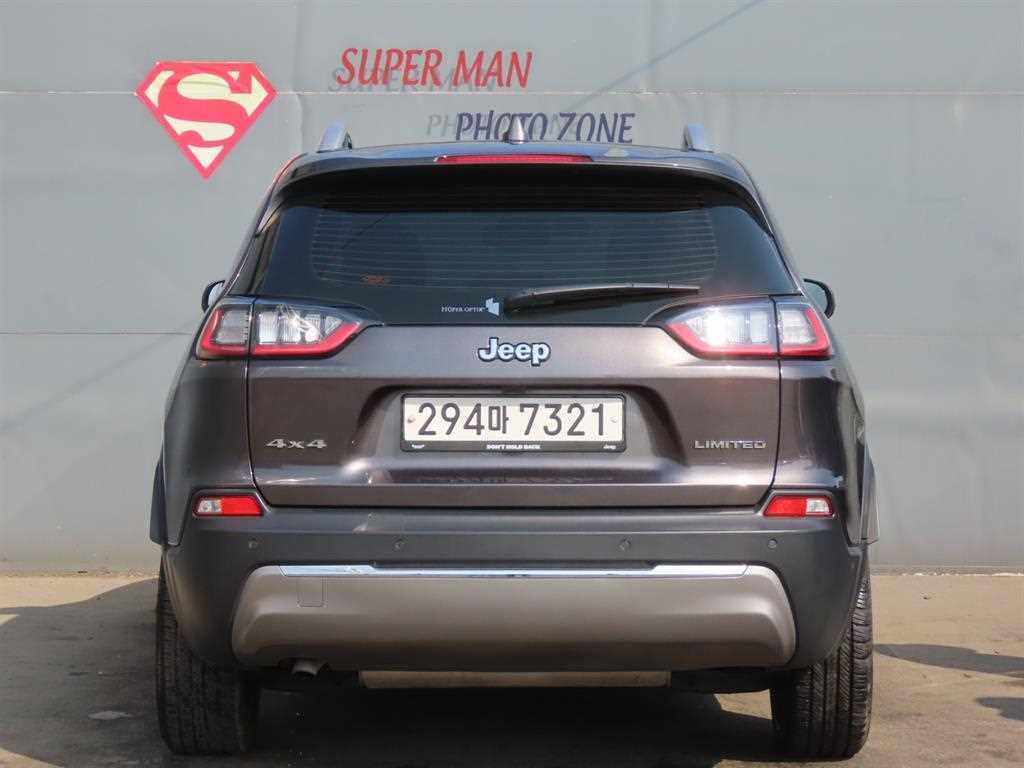 Jeep Cherokee - Vista 4