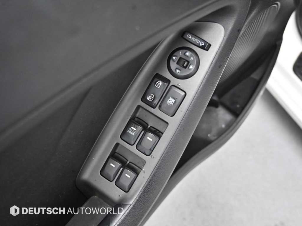 KIA K3 2014 Blanco - Importación desde Corea - HF Imports Iquique - Foto 16