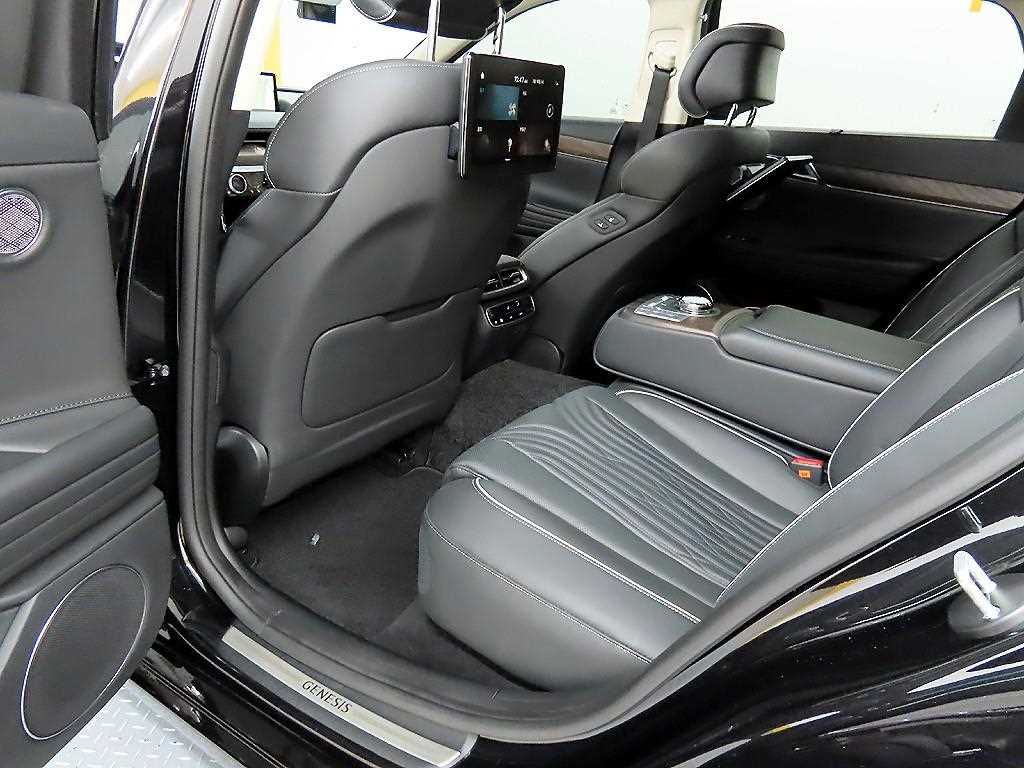 Genesis G80 - Vista 6