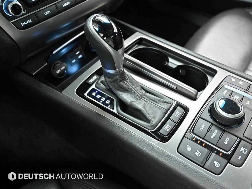 HYUNDAI Genesis - Vista 9