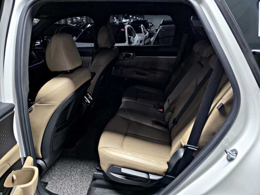 KIA Sorento - Vista 8