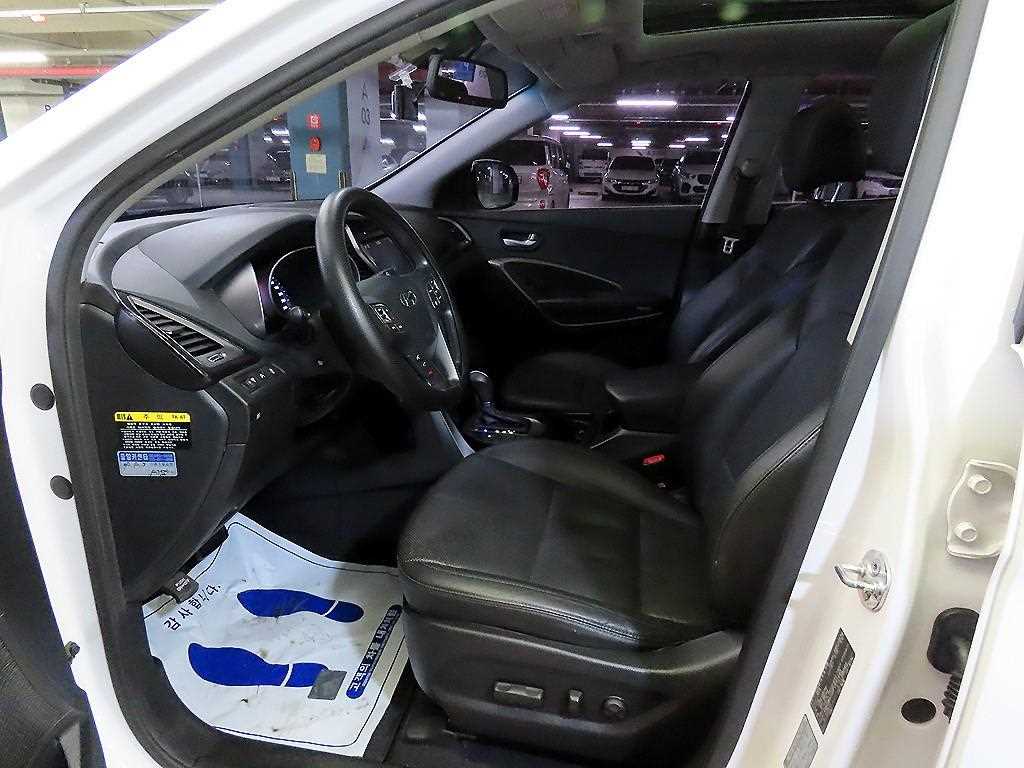 HYUNDAI Santa Fe - Vista 6