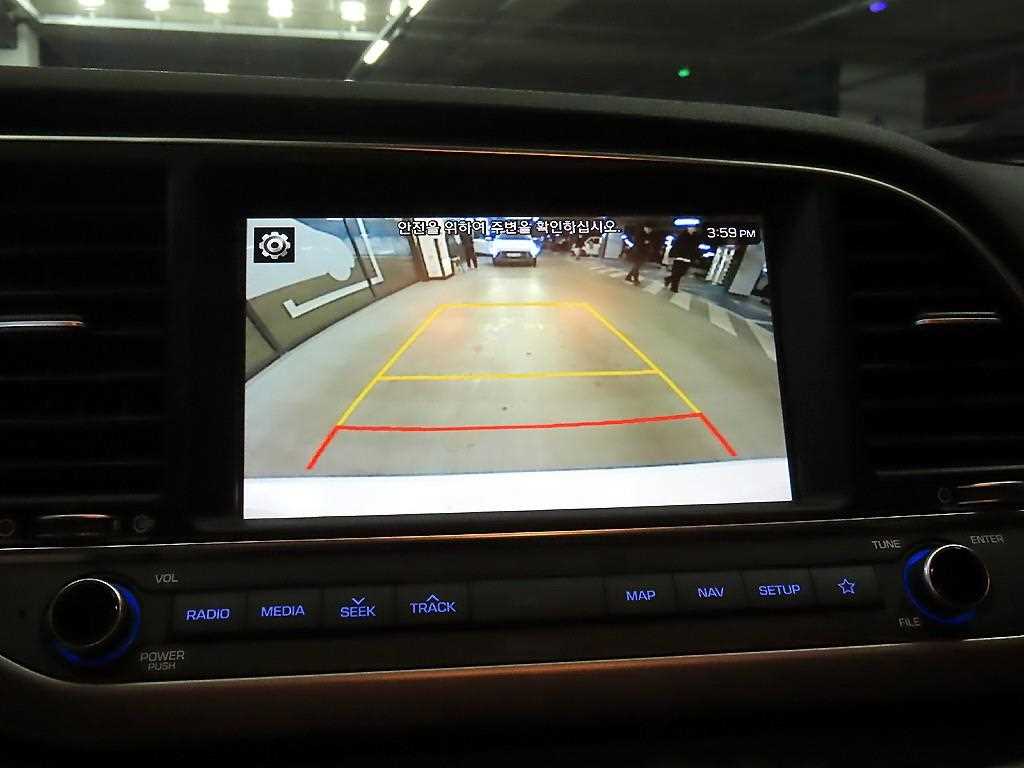 HYUNDAI Avante 2018 Blanco - Importación desde Corea - HF Imports Iquique - Foto 14