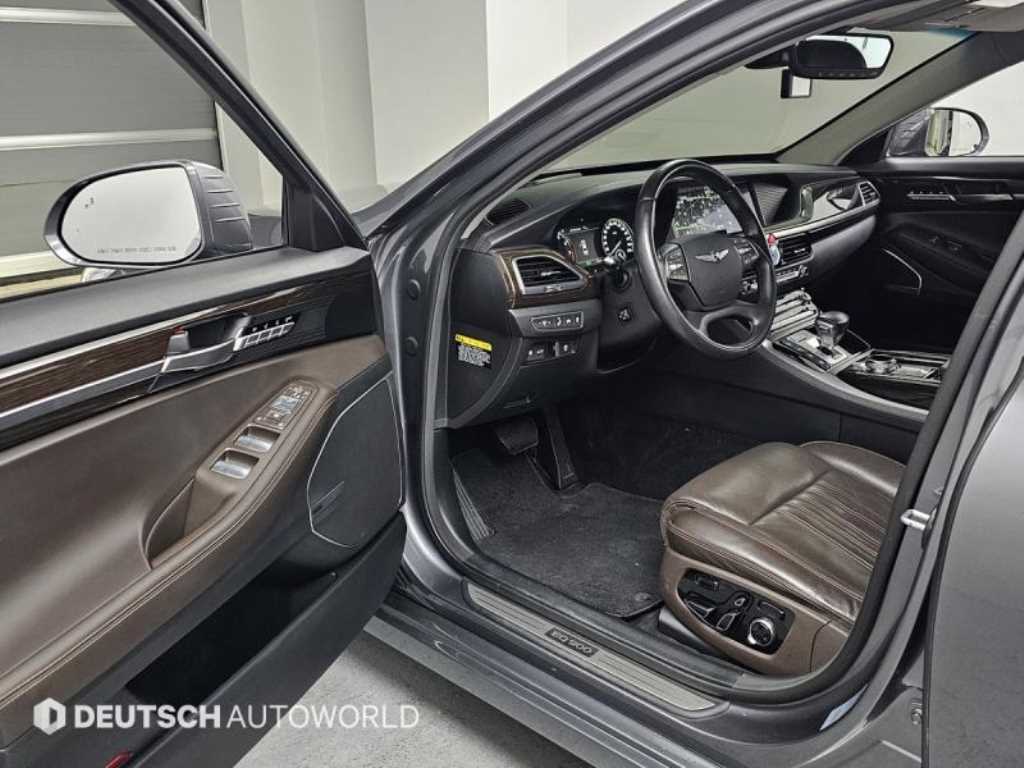 Genesis EQ900 - Vista 11