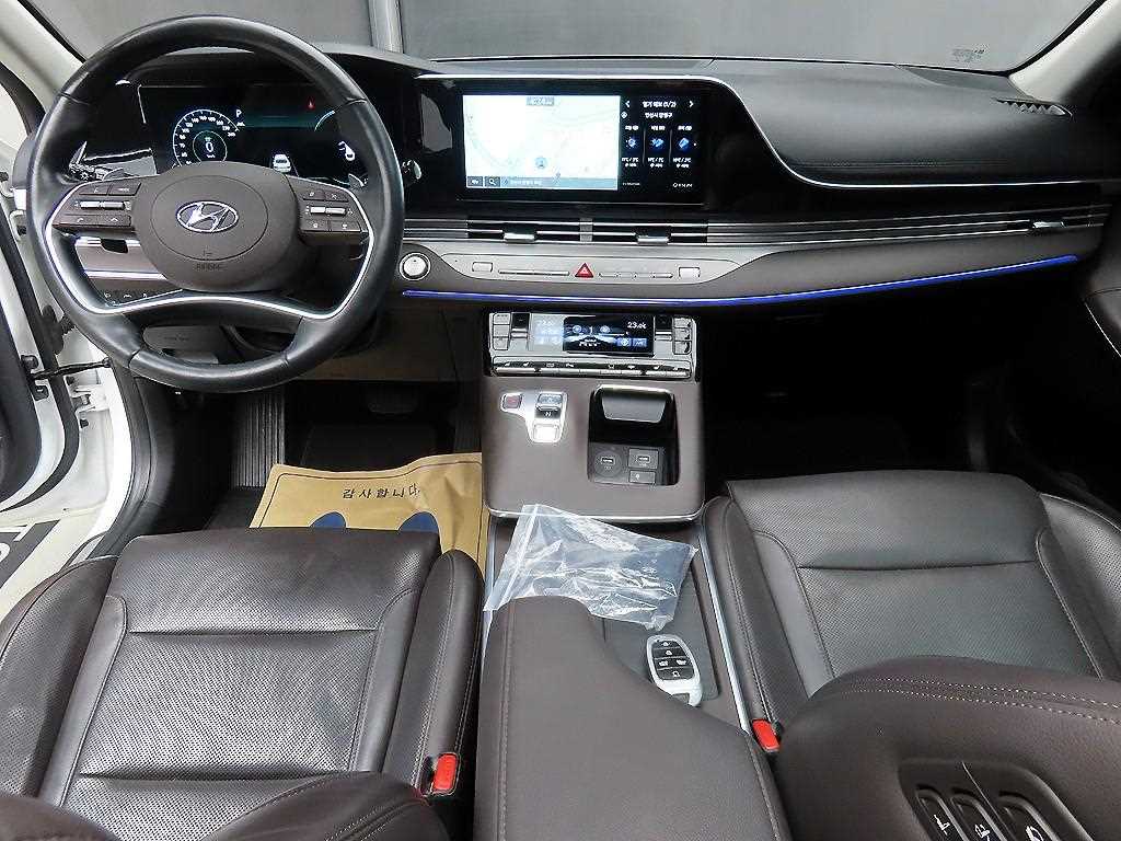 HYUNDAI Grandeur - Vista 7