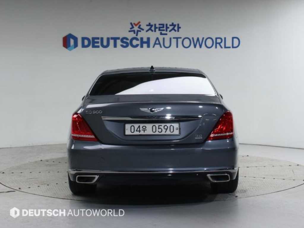 Genesis EQ900 - Vista 4