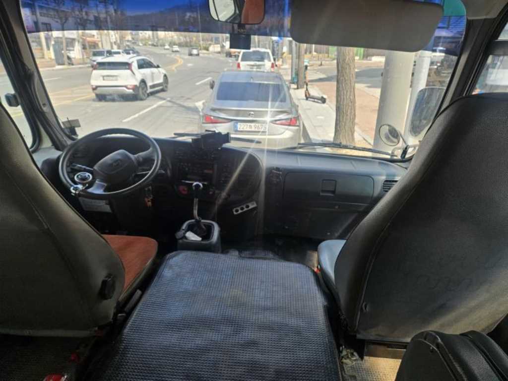 medium and large bus Hyundai bus 2008 Blanco - Importación desde Corea - HF Imports Iquique - Foto 15