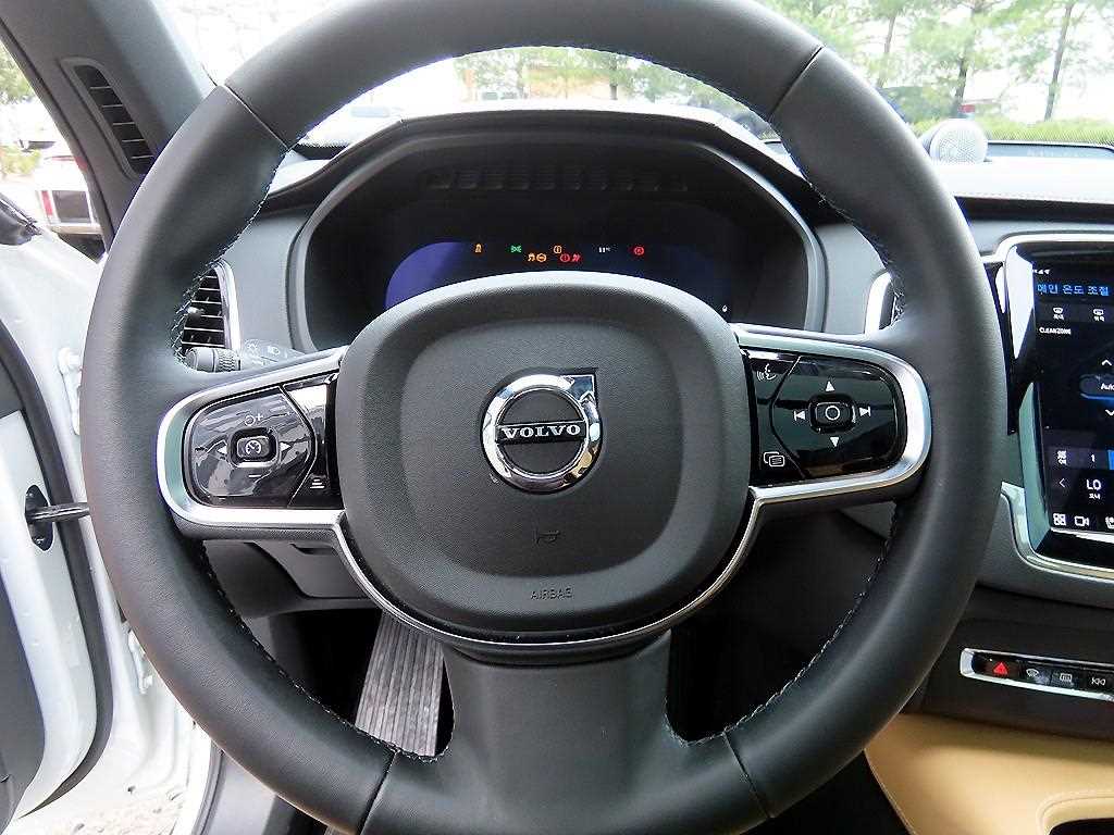 Volvo XC90 - Vista 8