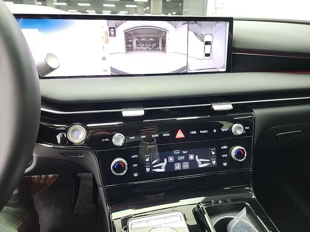 Genesis G80 - Vista 10