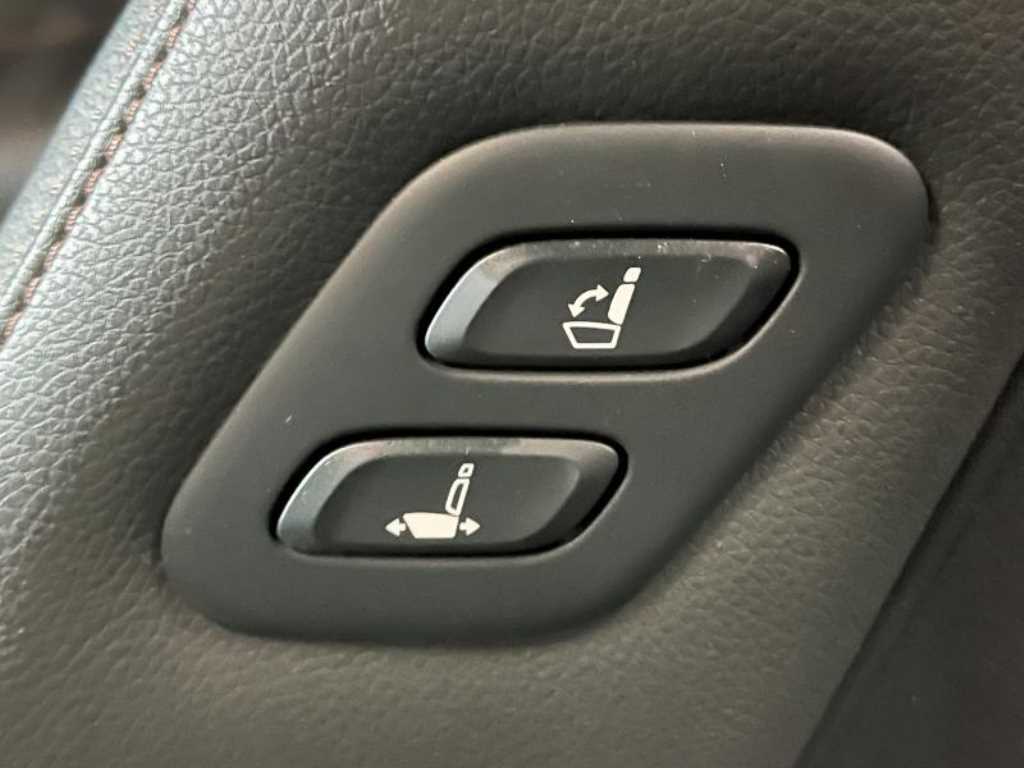 Genesis GV70 - Vista 9