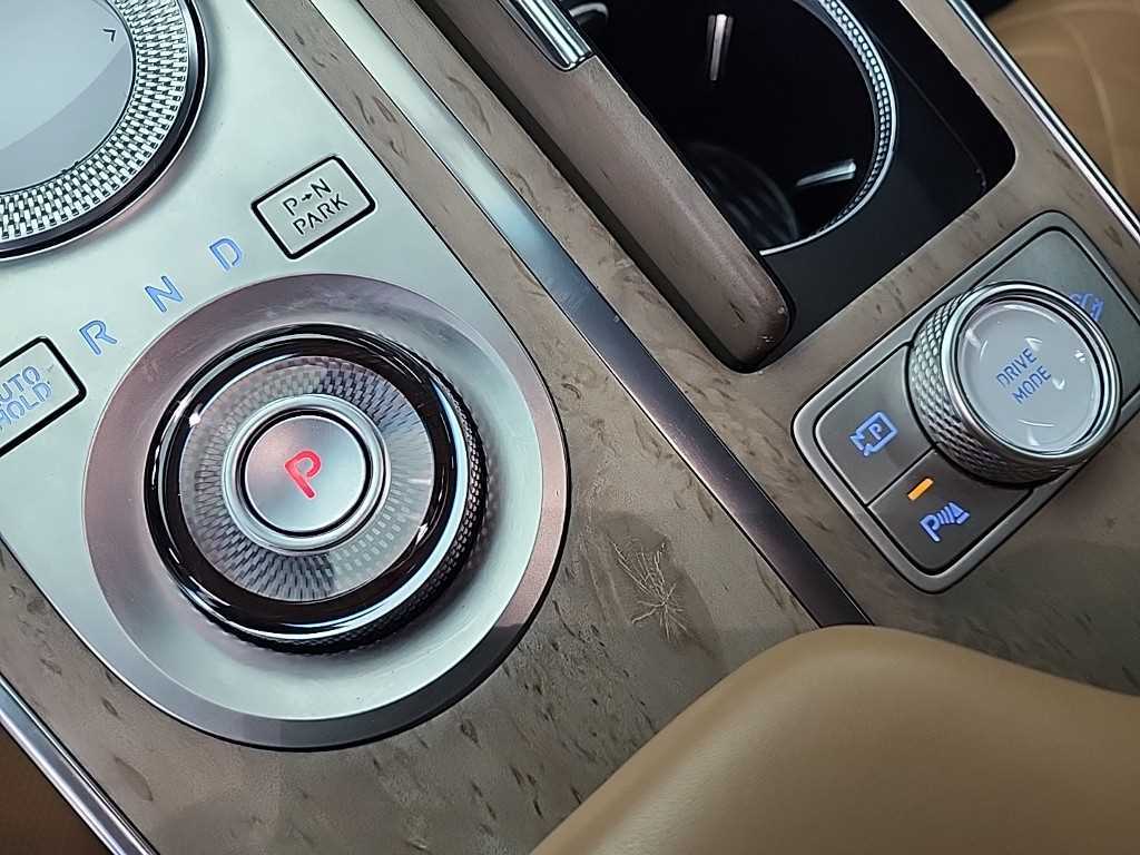 Genesis GV80 - Vista 8