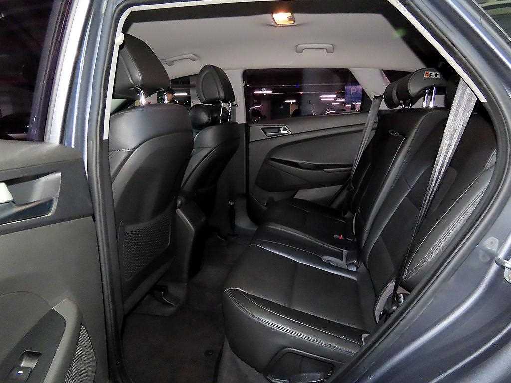 HYUNDAI Tucson - Vista 7