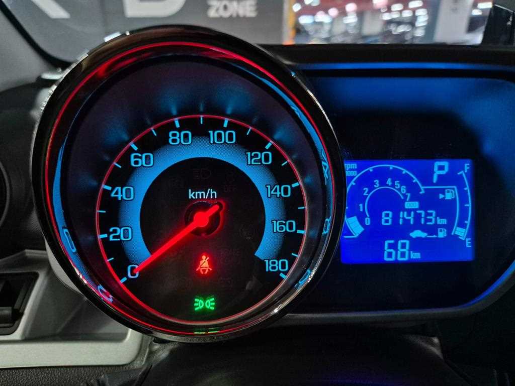 Chevrolet Spark - Vista 11