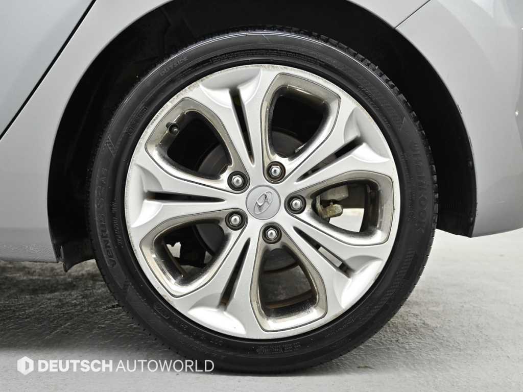 HYUNDAI i30 - Vista 5