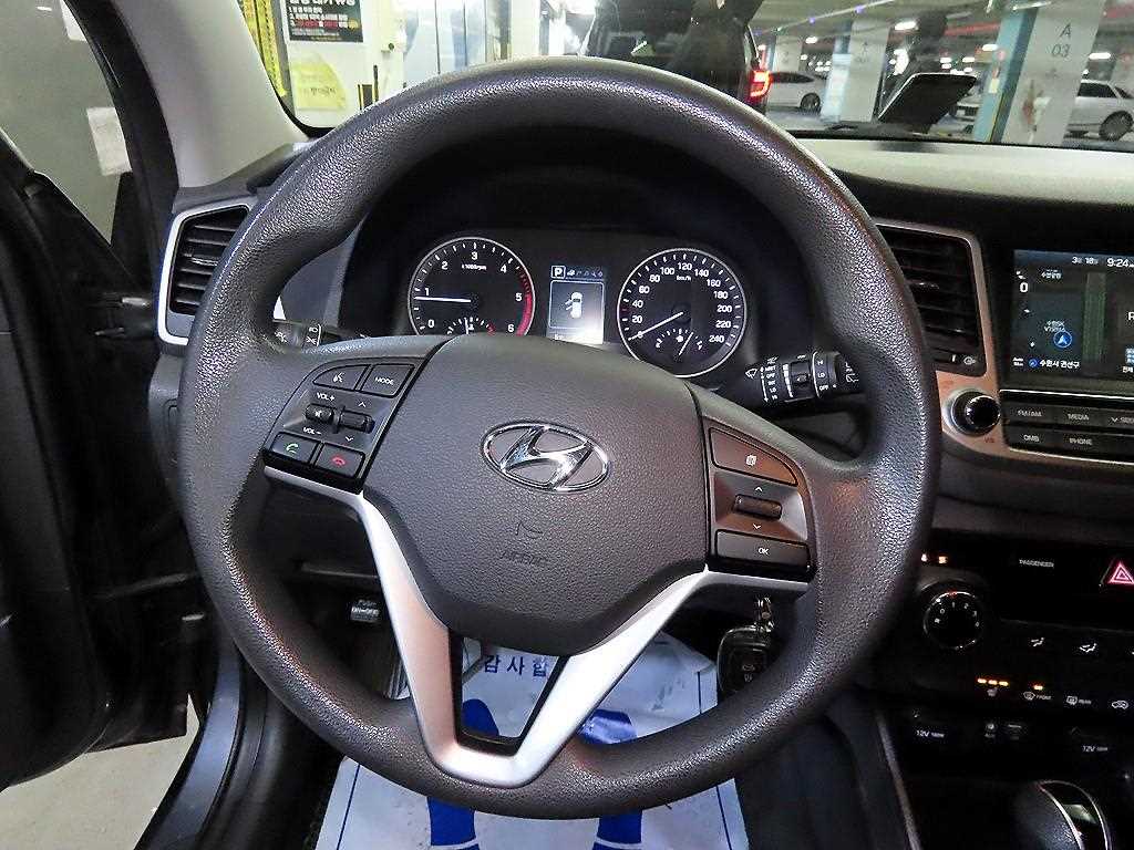 HYUNDAI Tucson - Vista 8