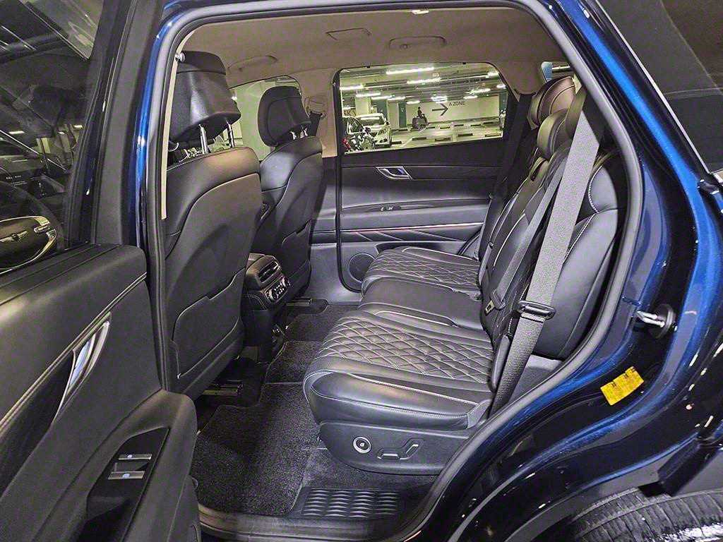 Genesis GV80 - Vista 7