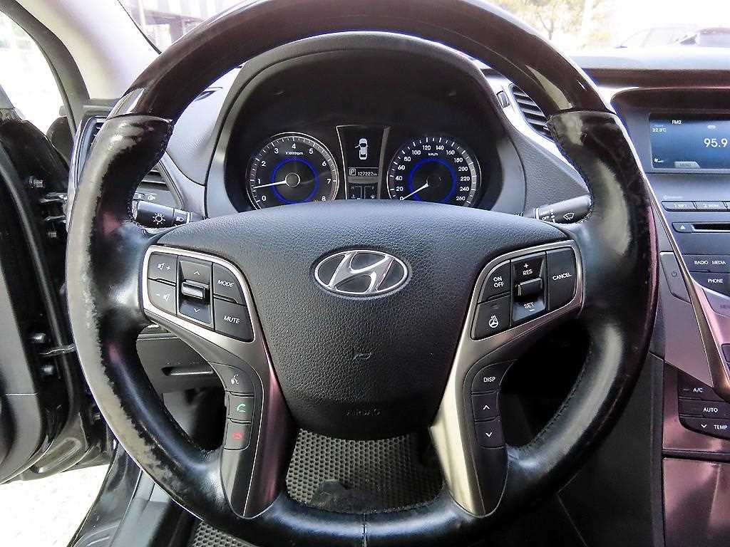 HYUNDAI Grandeur - Vista 8