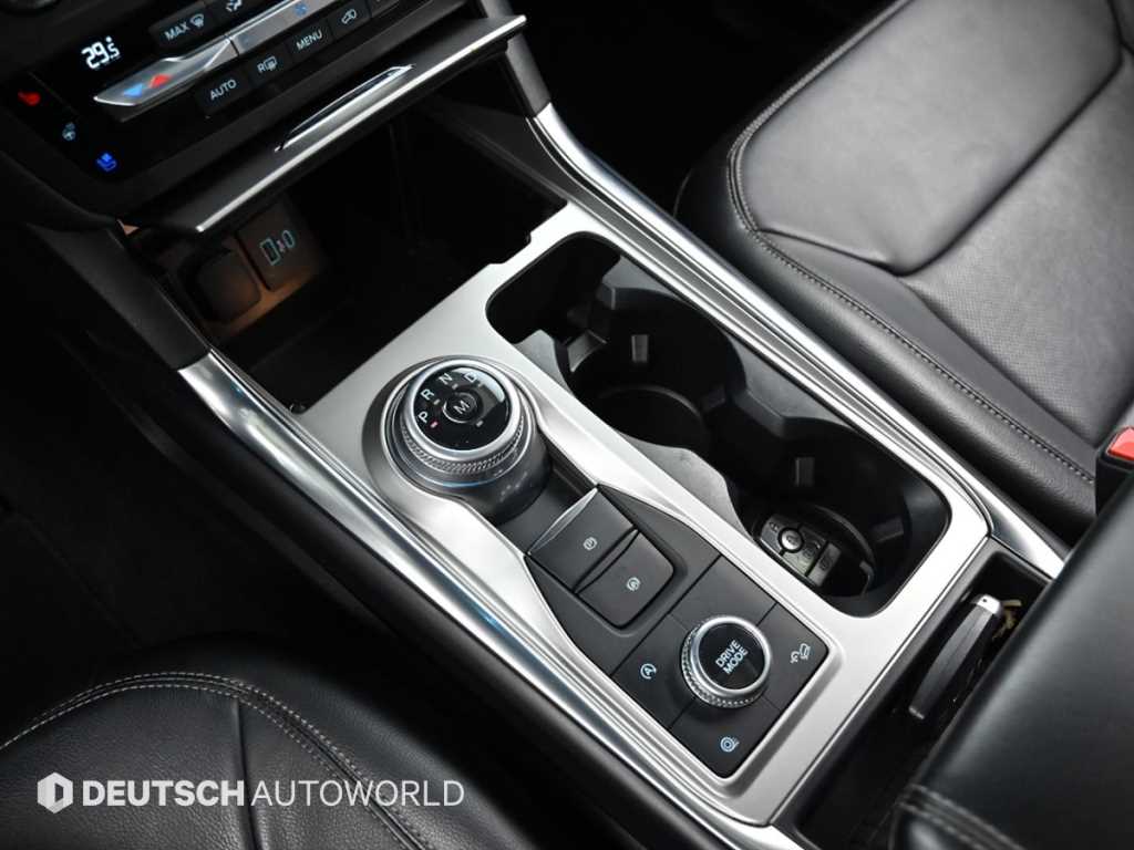 Ford Explorer - Vista 9