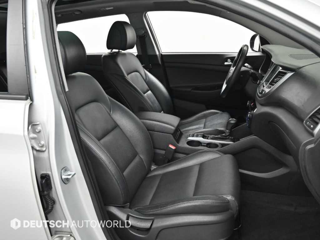 HYUNDAI Tucson - Vista 10