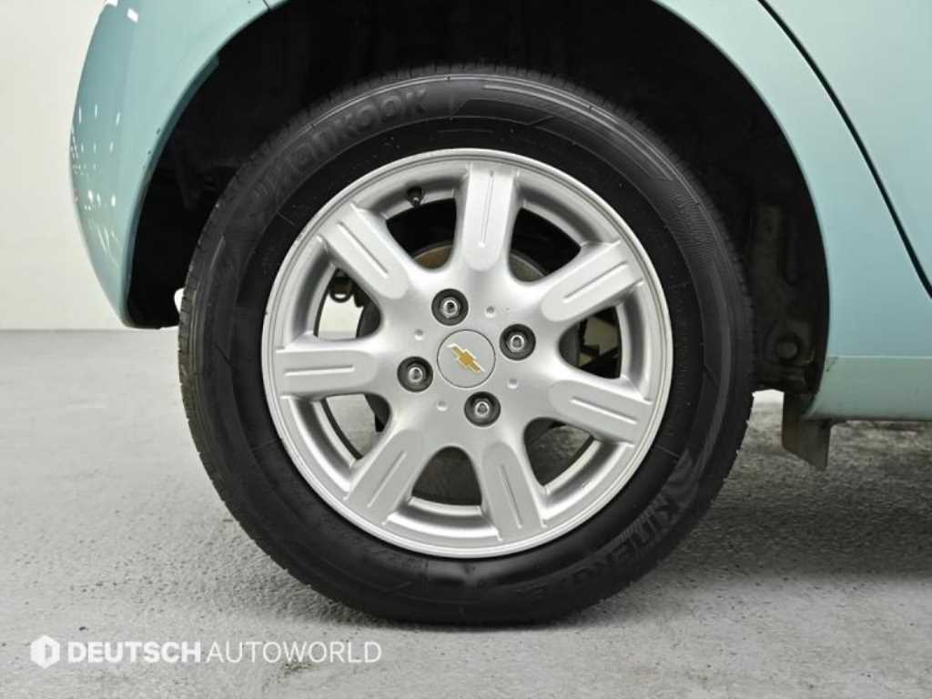 Chevrolet Spark - Vista 5