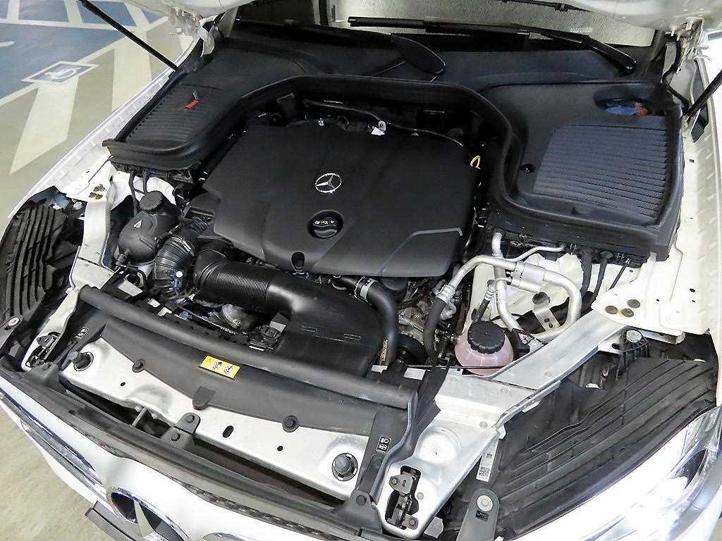 Mercedes Benz GLC Class 2018 the color of pearl - Importación desde Corea - HF Imports Iquique - Foto 19